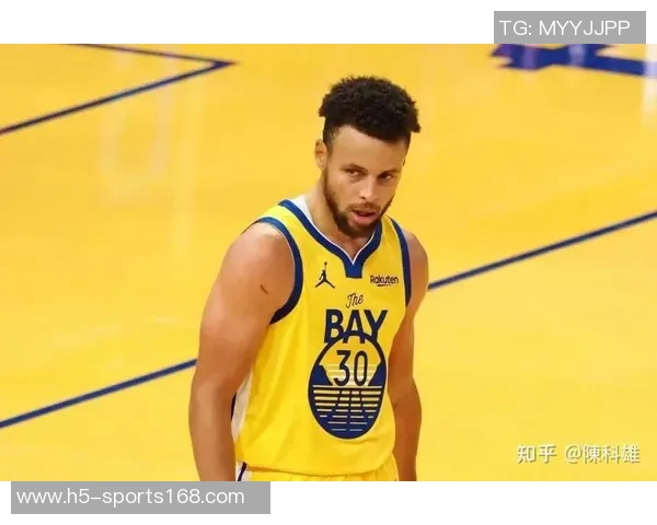 两年前的今天库里三分球里程碑达成3500个传奇依旧延续