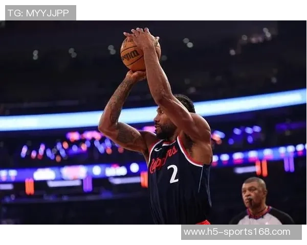 普尔命中率不佳18投7中三分球表现低迷但仍贡献19分5板5助4断1帽